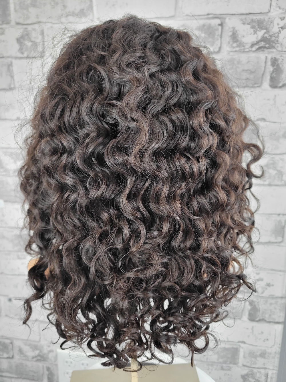 21" Sport Pony Wig - Darkest Brown Curl (M) - FLOX HAIR