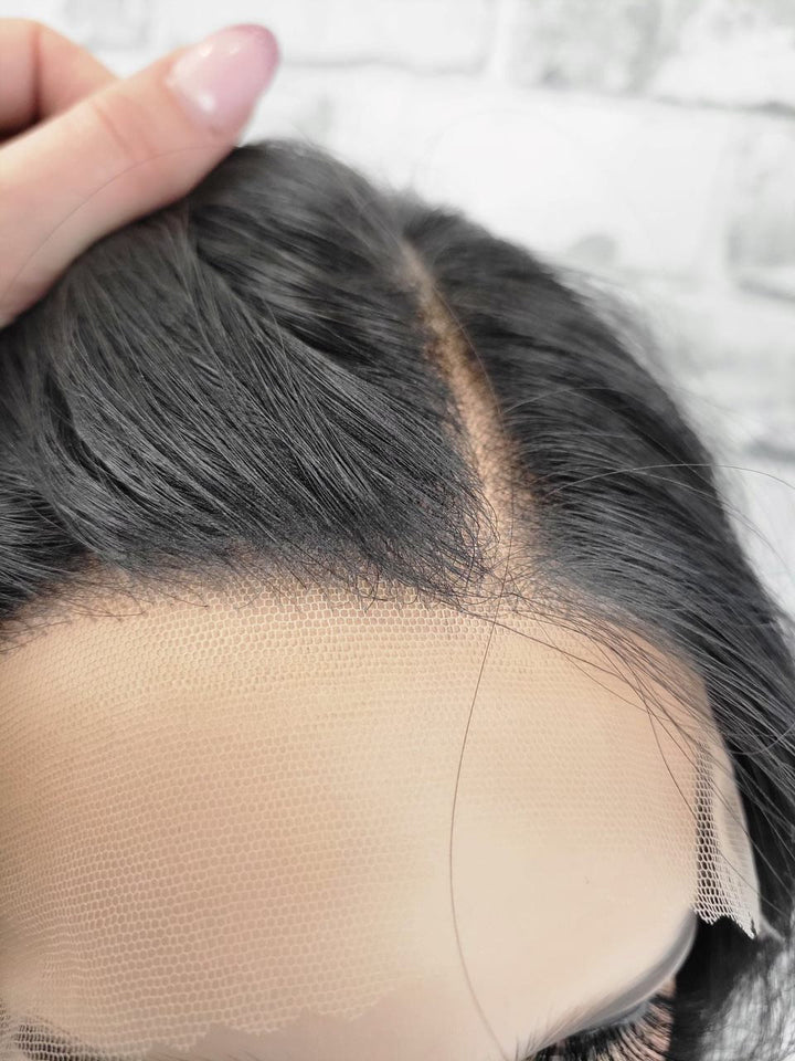 18" Lux Lace Wig - Natural Black (L)