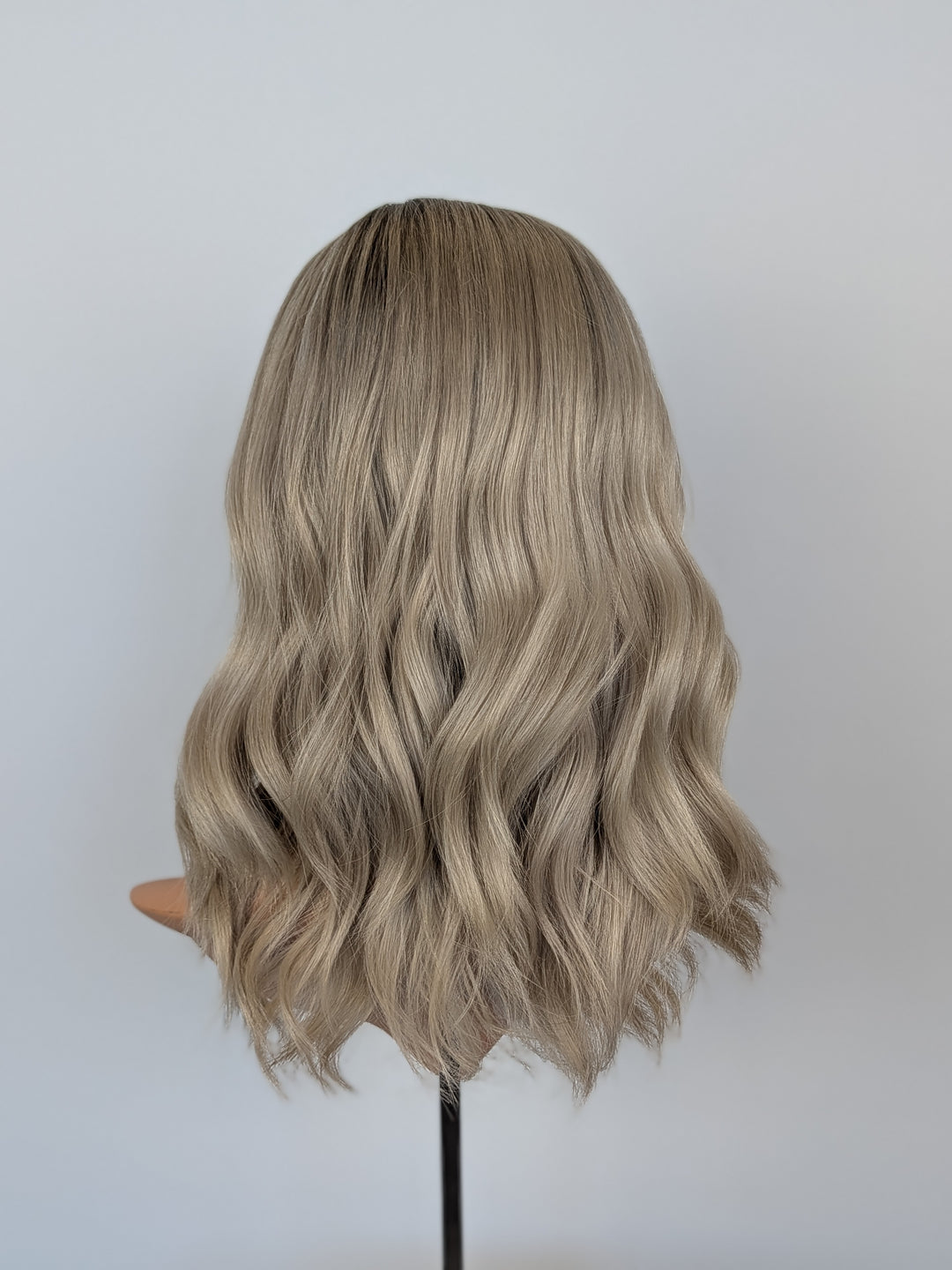 16" Lux Lace Wig - Arctic Pearl (XS)
