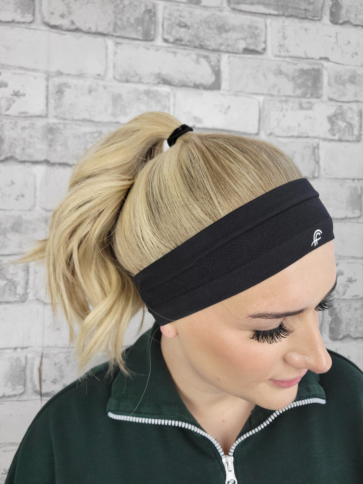 20" NEW Sport Pony Wig - Golden Oak (S)
