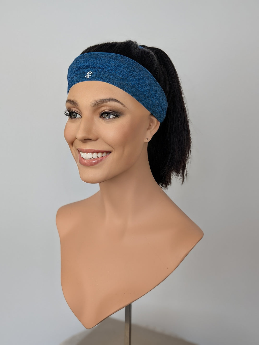 20" NEW Sport Pony Wig - Darkest Brown (L)
