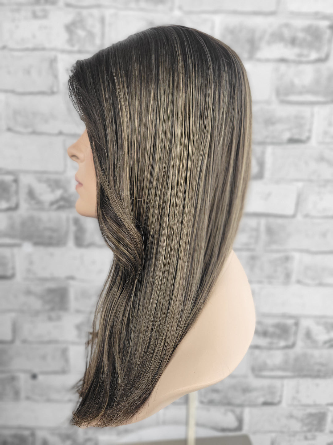 18" Closed Lace Topper - Iced Truffle  (8x8)