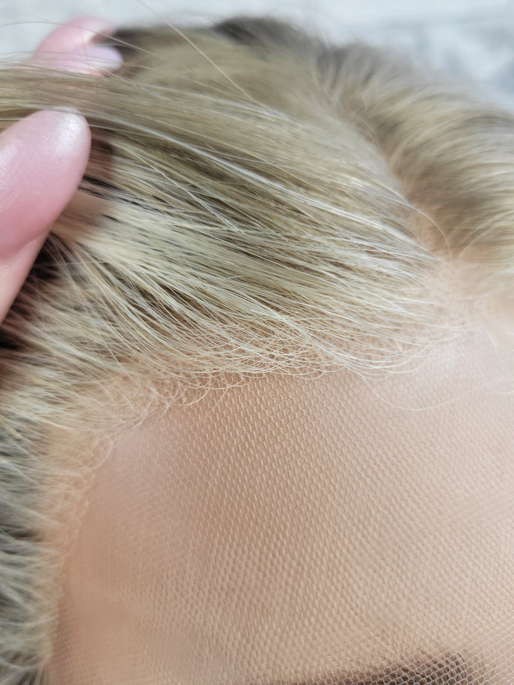 18" Lux Lace Wig - Golden Oak (M)