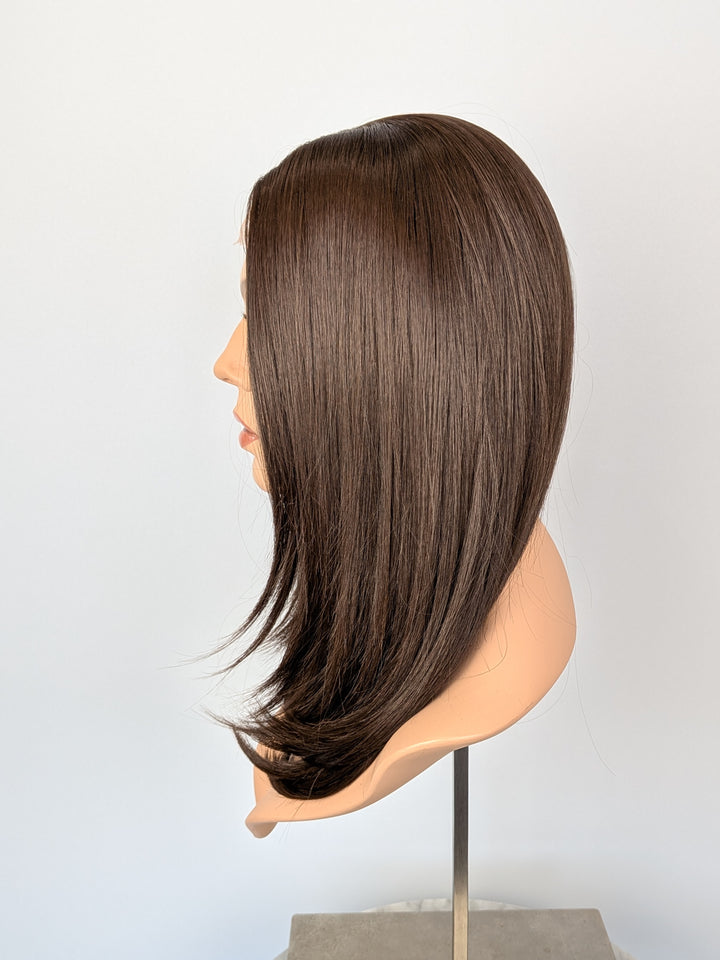 19" Synthetic Lace Top Wig (S) - 09/26-10