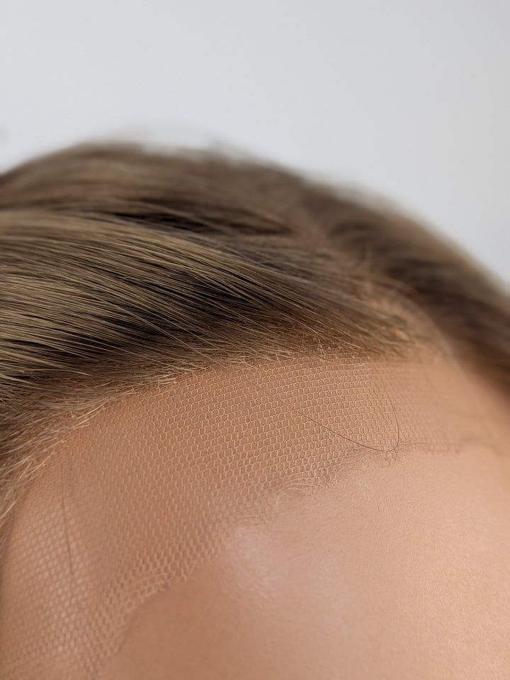 18" Lux Lace Wig - Vanilla Almond (M)