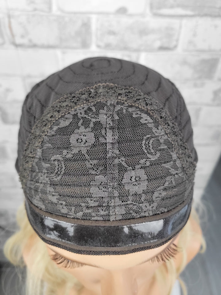 20" NEW Sport Pony Wig - Golden Oak (L)