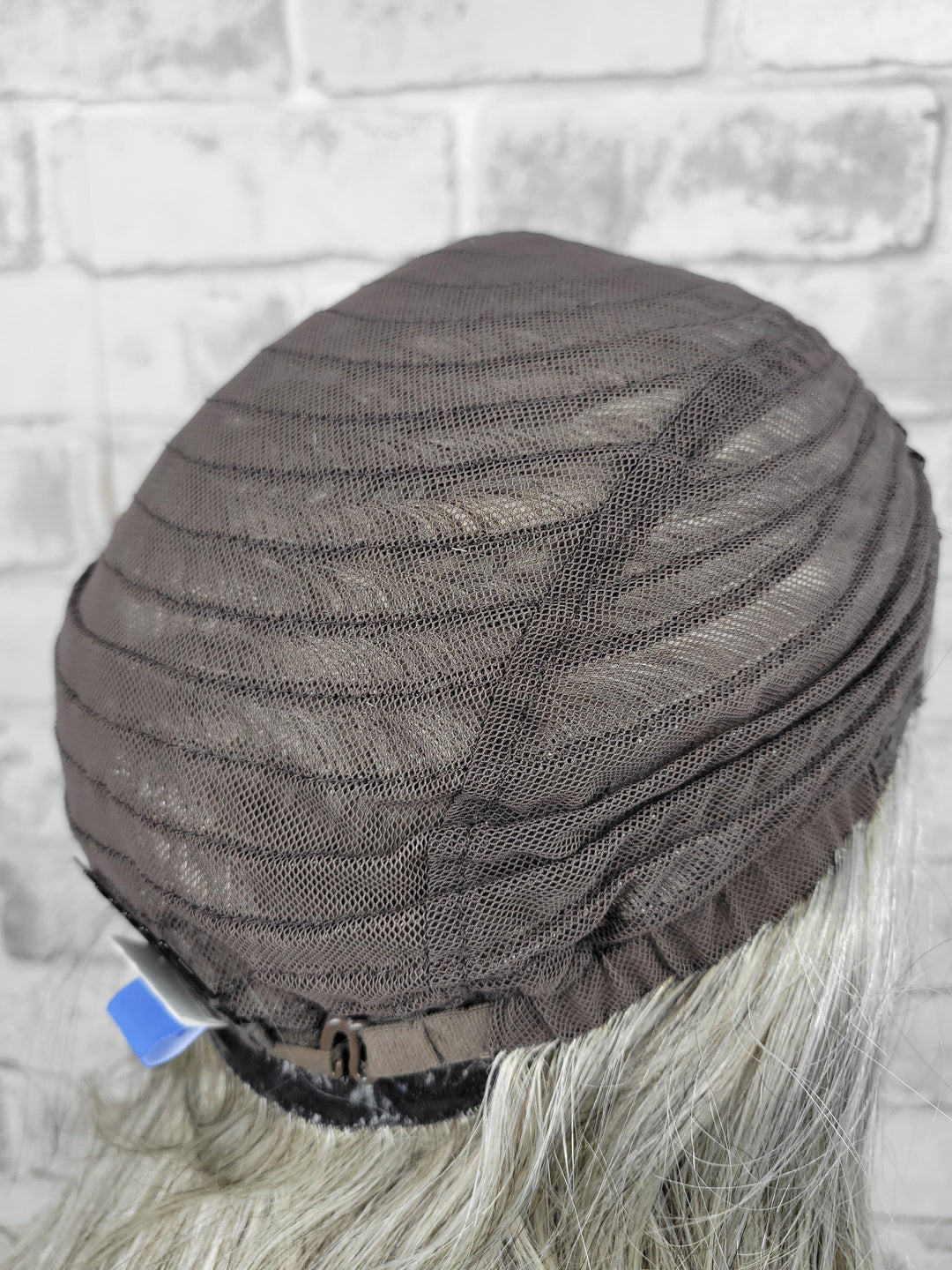 20" NEW Sport Pony Wig - Salt 'N' Pepper (L)