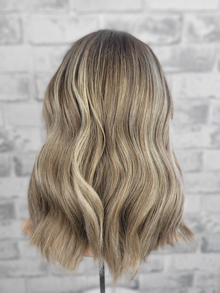 15" Lux Lace Wig - Dawnlight Bronde (S)