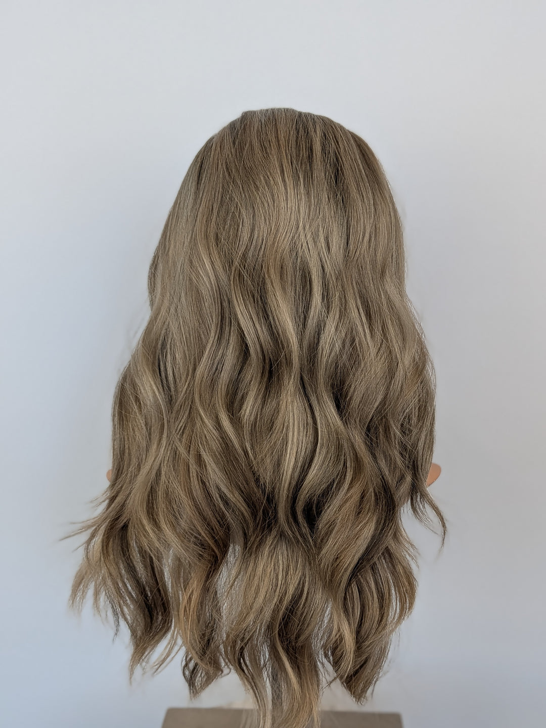 20" NEW Sport Pony Wig - Smokey Beige (M)