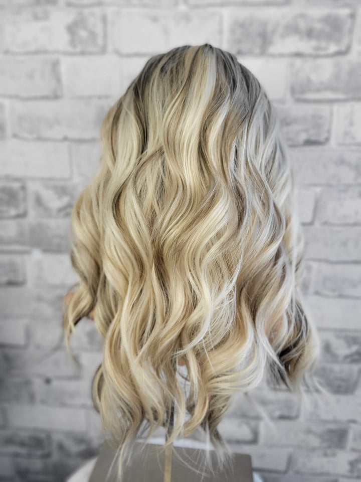 20" NEW Sport Pony Wig -  Sun-Warmed Blonde (L)