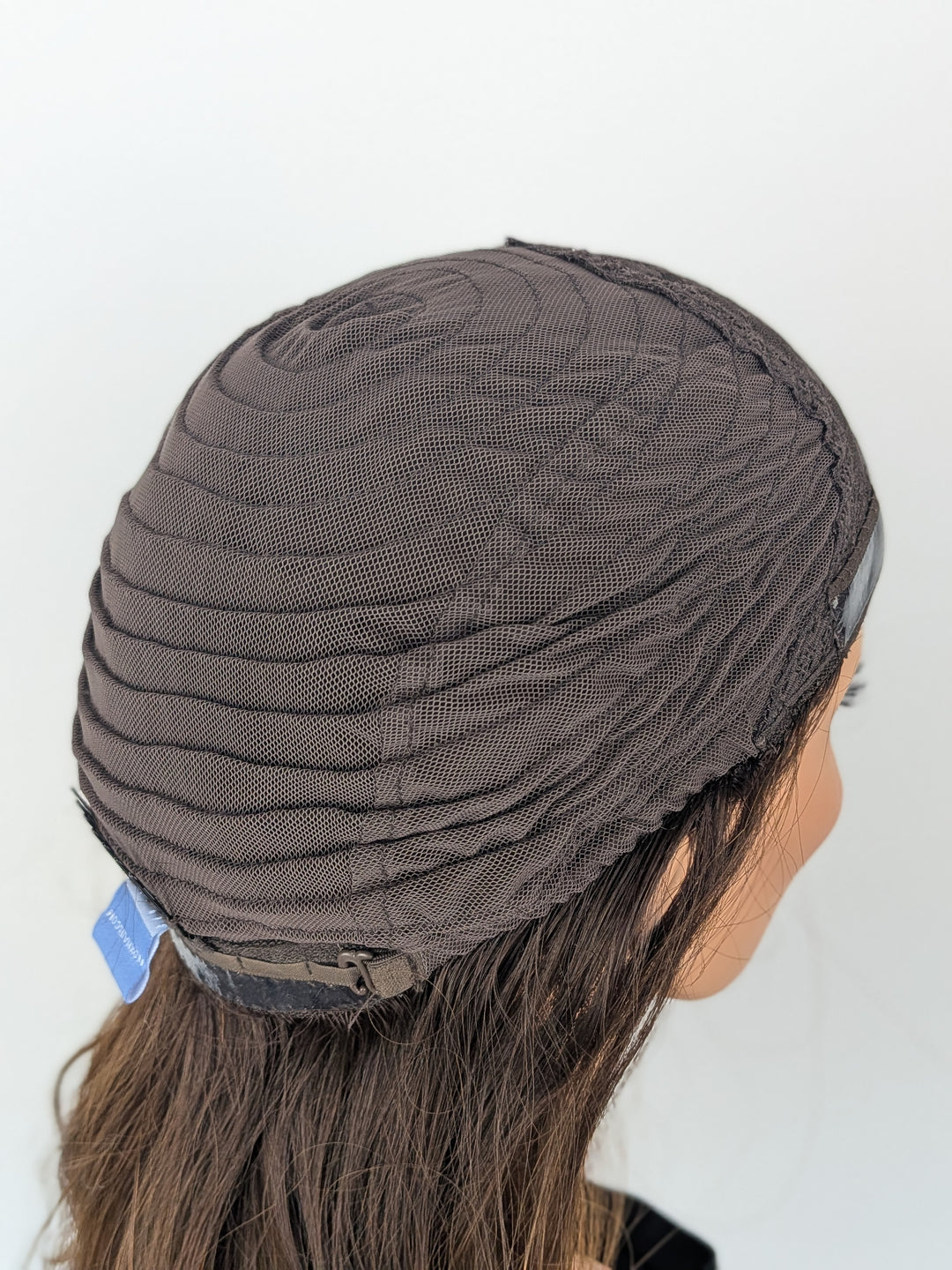 20" NEW Sport Pony Wig - Chocolate Ombre (L)