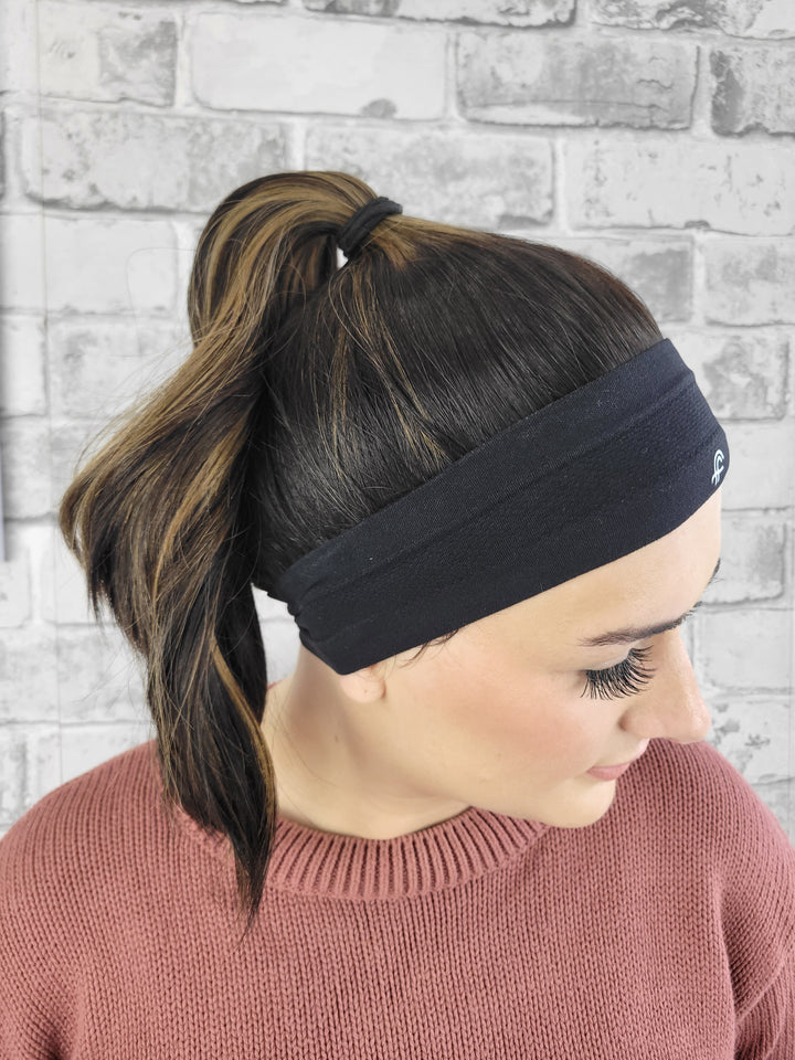 20" NEW Sport Pony Wig - Night Sky (S)