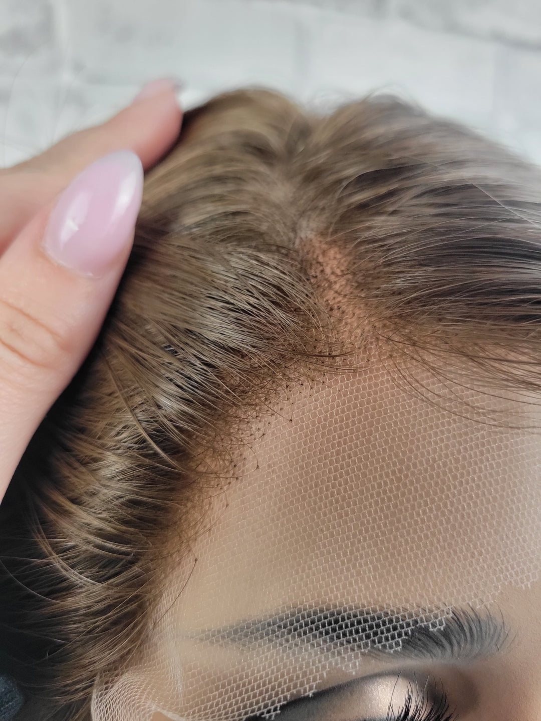 15" Lux Lace Wig - Dawnlight Bronde (M)