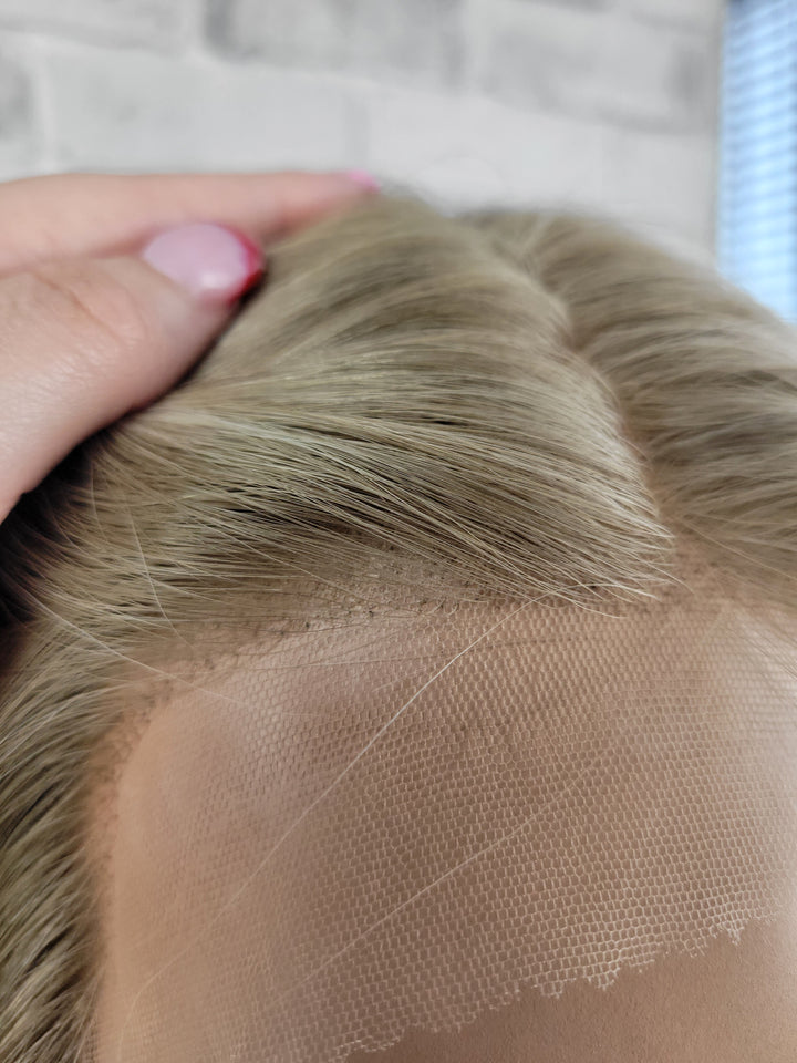 15" Lux Lace Wig - Golden Oak (S)