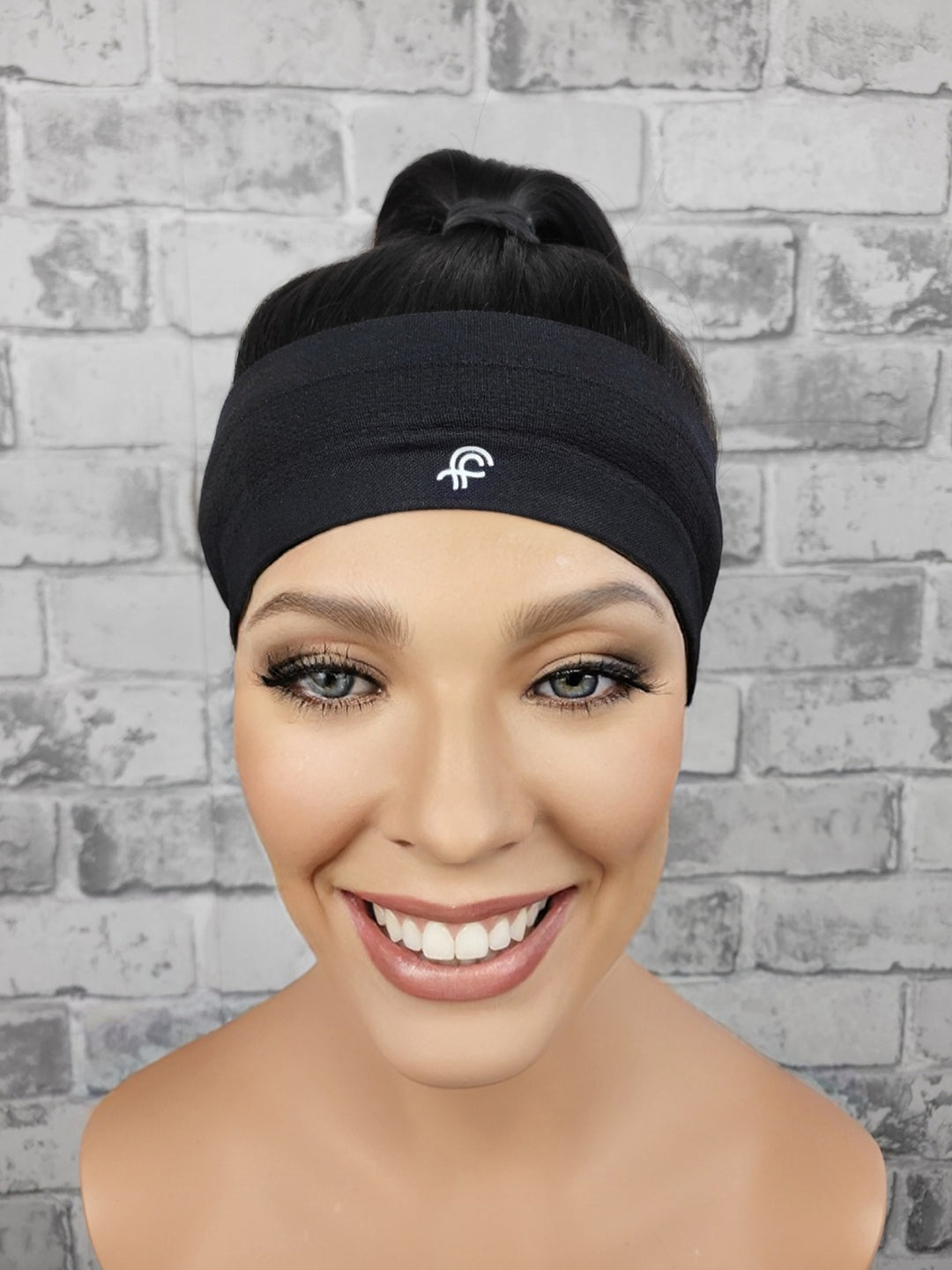 20" NEW Sport Pony Wig - Natural Black (M)