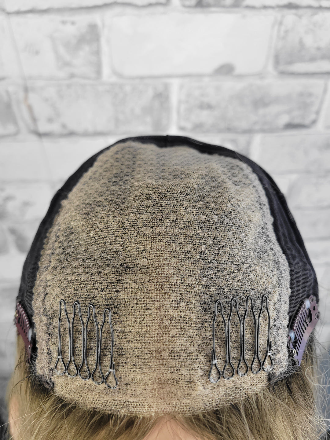 18" Closed Lace Topper - Suede Blonde (8x8)