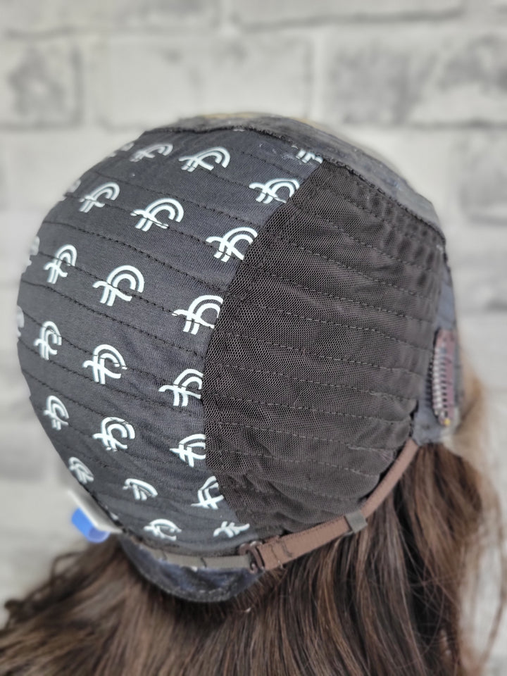 18" Lux Lace Wig - Darkest Brown (M)