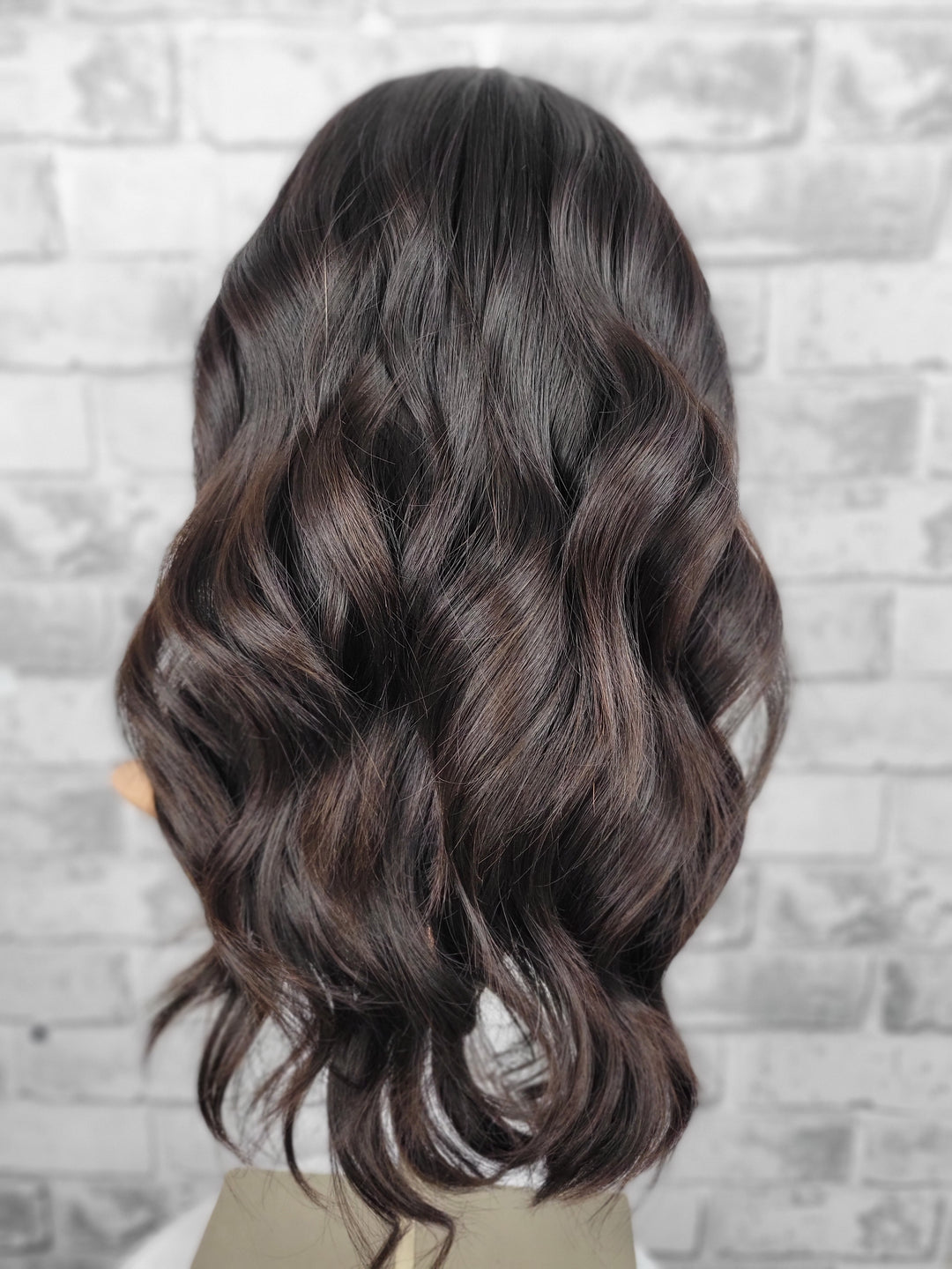 20" NEW Sport Pony Wig - Darkest Brown (L)