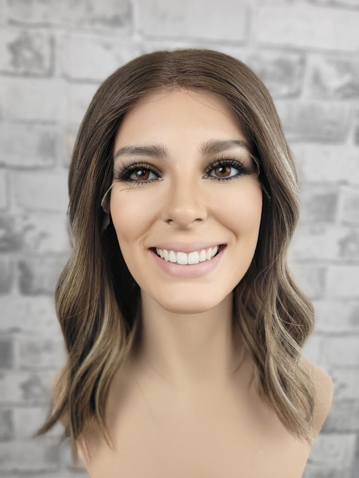 15" Lux Lace Wig - Dawnlight Bronde (S)