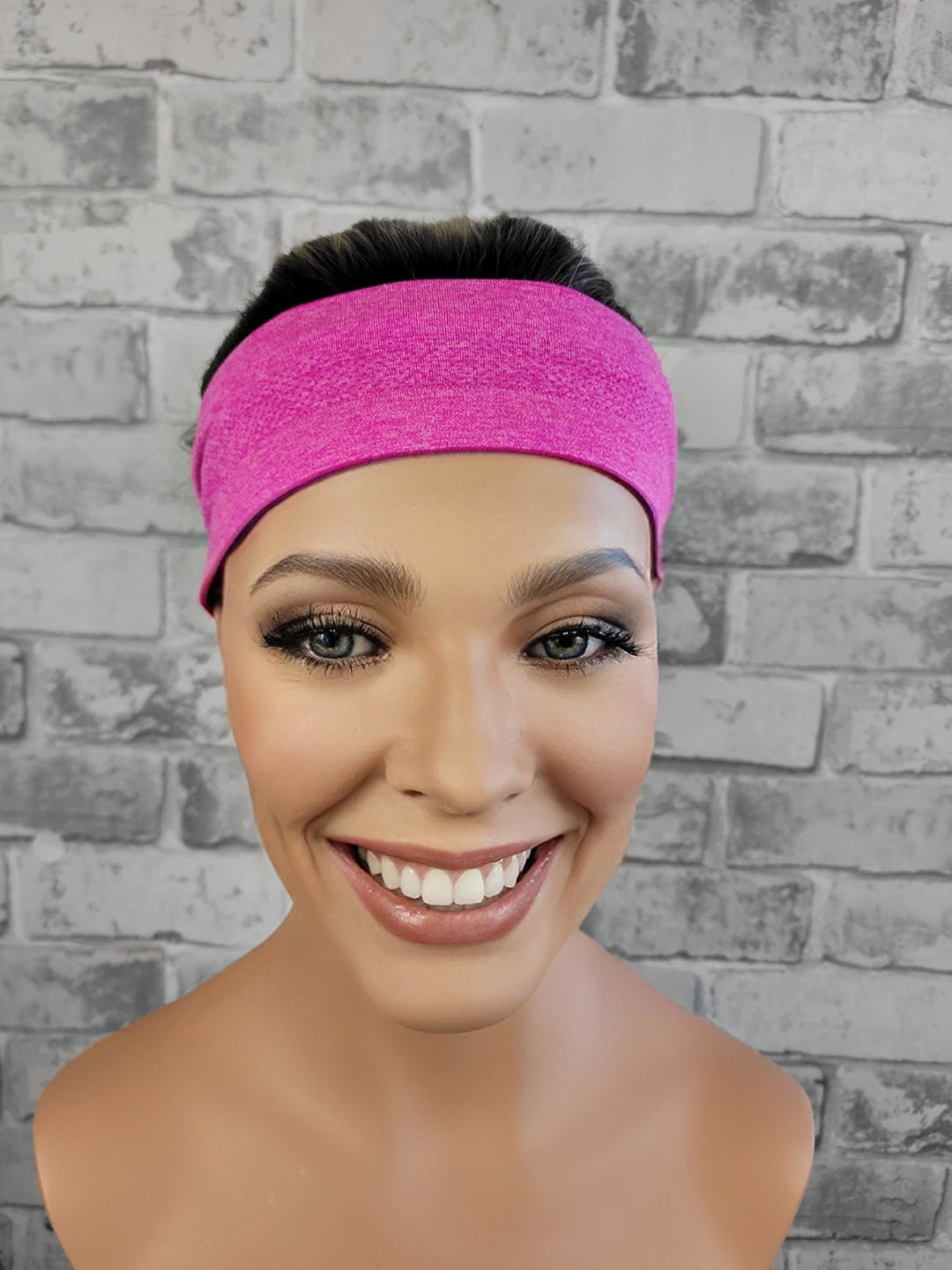 20" NEW Sport Pony Wig -  Sun-Warmed Blonde (L)