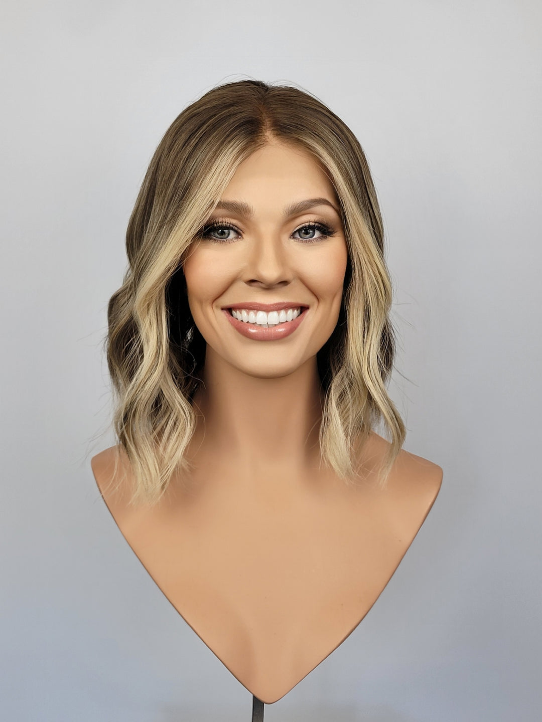 13" Lux Lace Wig - Dawnlight Bronde (M)