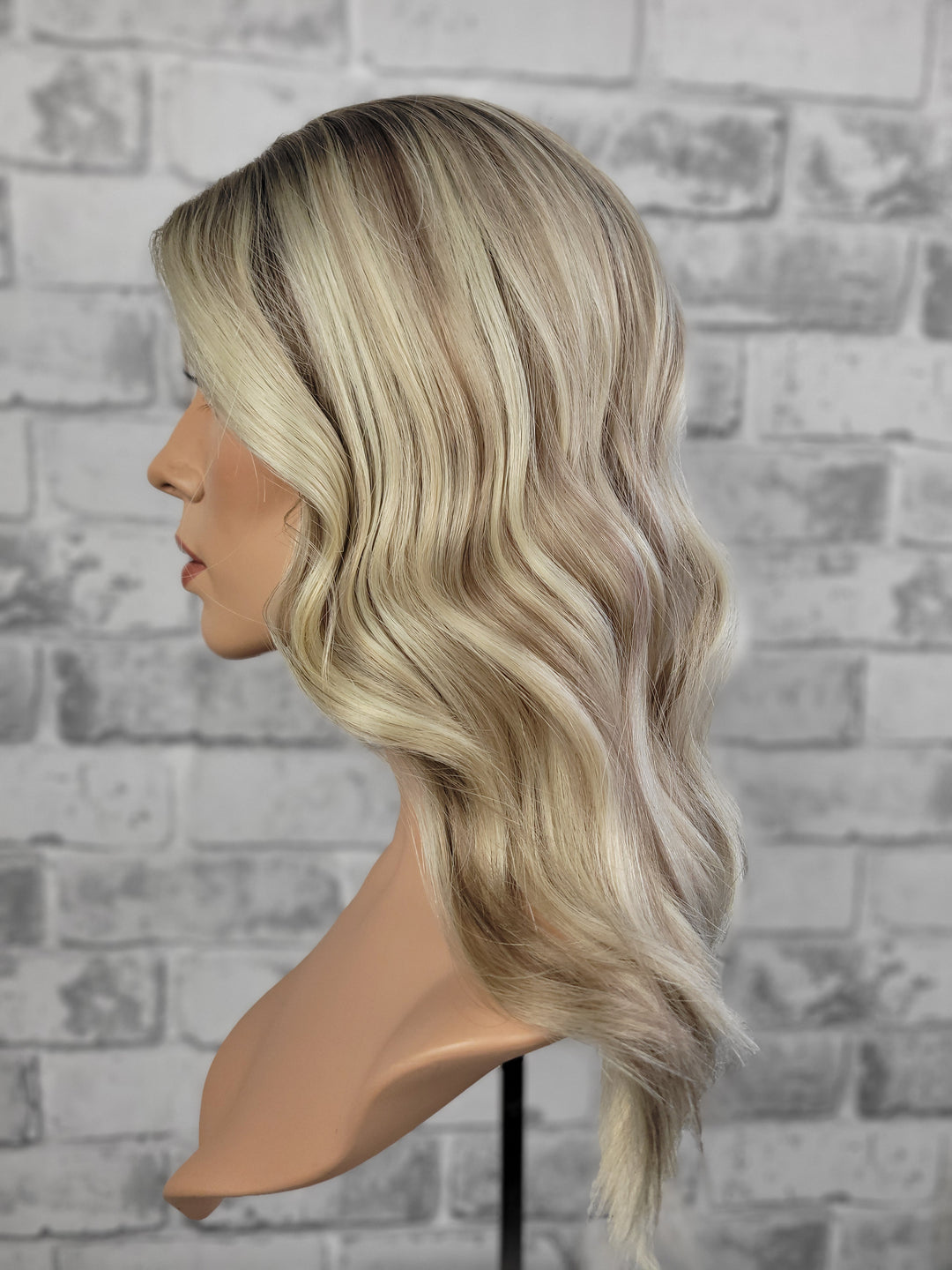 18" Closed Lace Topper - Toasted Shortbread Blonde (8x8)