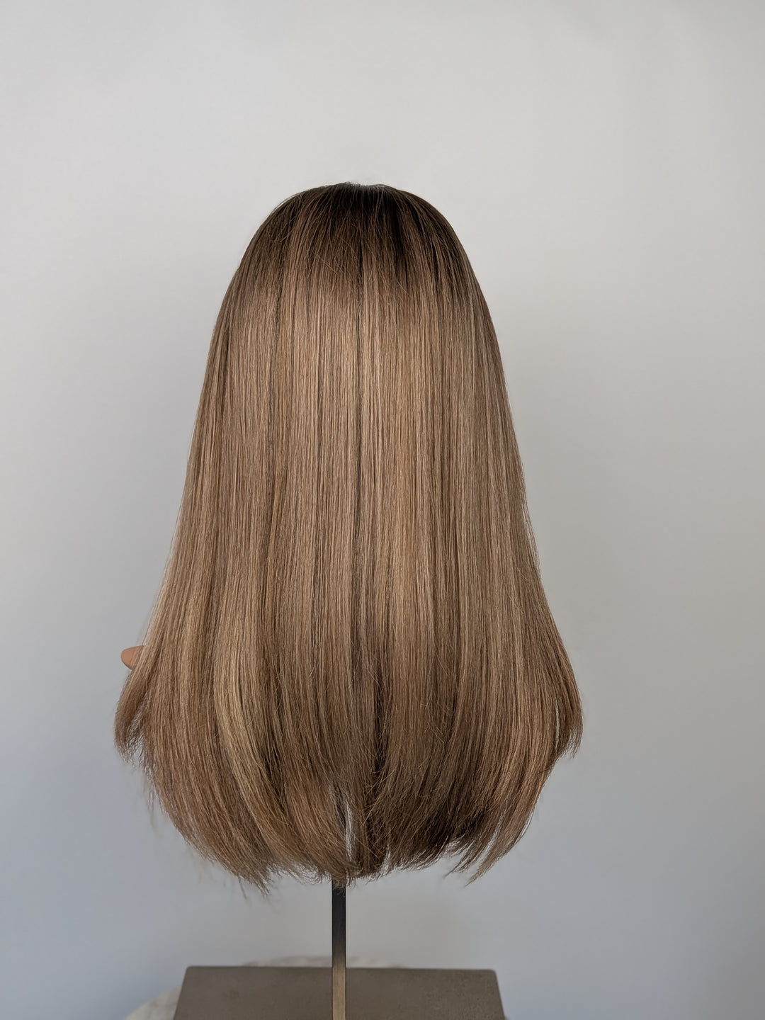 18" Lux Lace Wig - Champagne Satin (M)