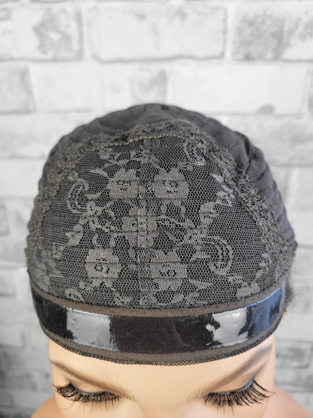 20" NEW Sport Pony Wig - Sun-Warmed Blonde (M)