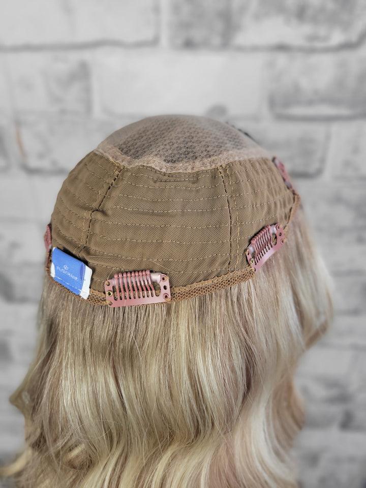 18" Closed Lace Topper - Toasted Shortbread Blonde (8x8)