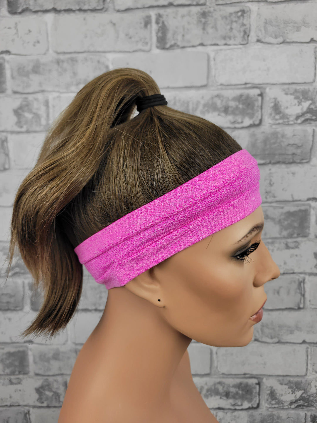 20" NEW Sport Pony Wig - Latte (S)