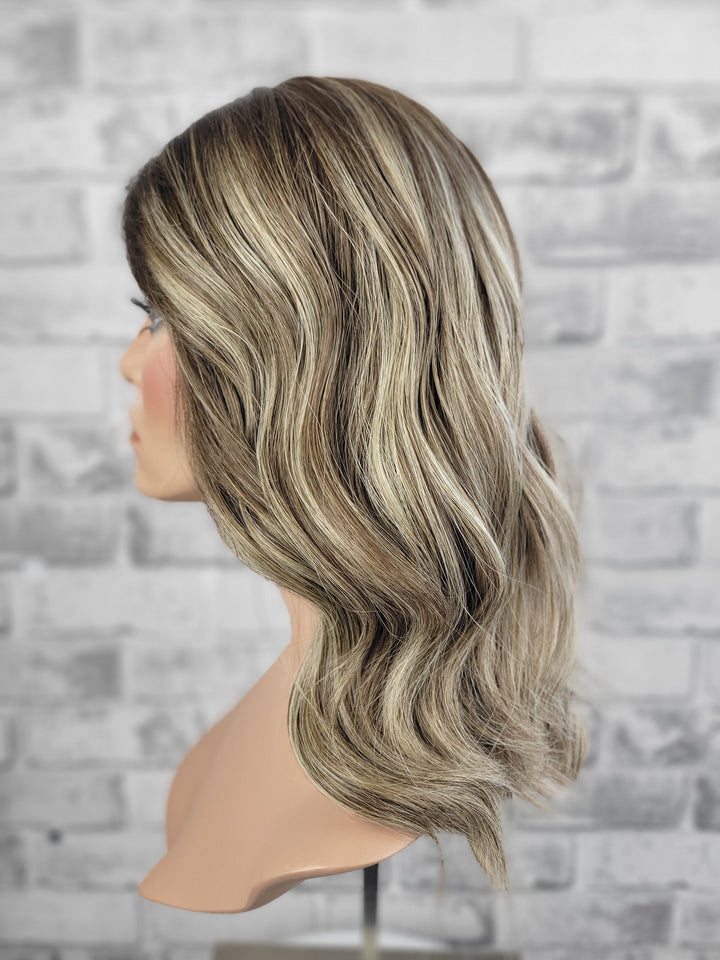 15" Lux Lace Wig - Dawnlight Bronde (M)