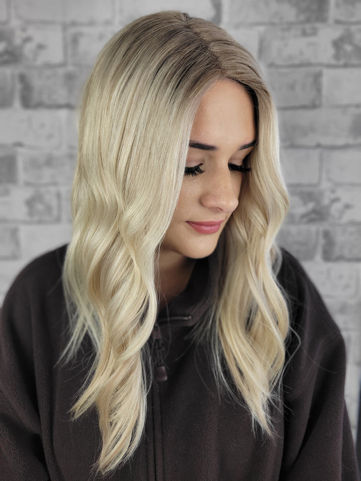 18" Closed Lace Topper - Shortbread Blonde (8x8)