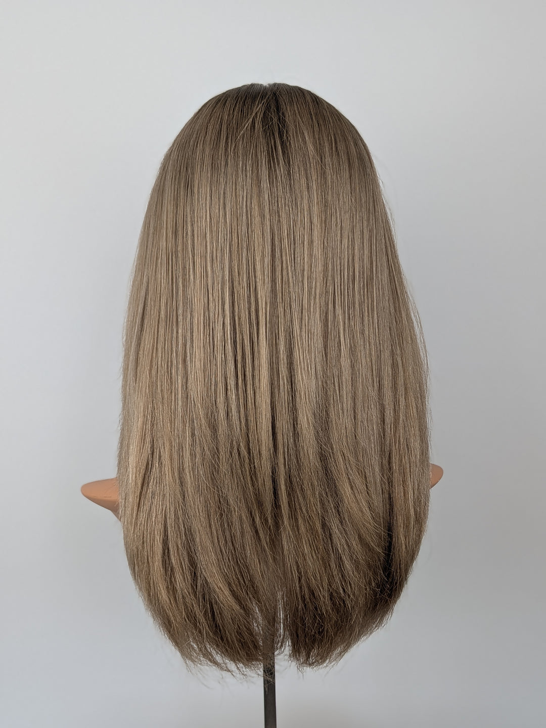 18" Lux Lace Wig - Vanilla Almond (M)