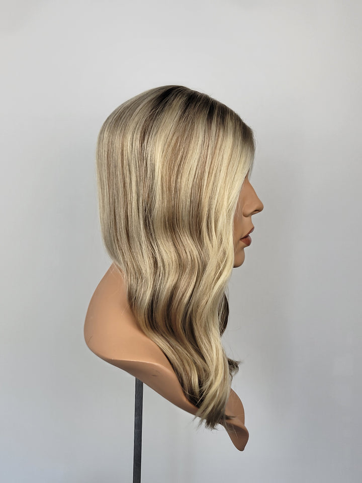 18" Closed Lace Topper - Toasted Shortbread Blonde (8x8)