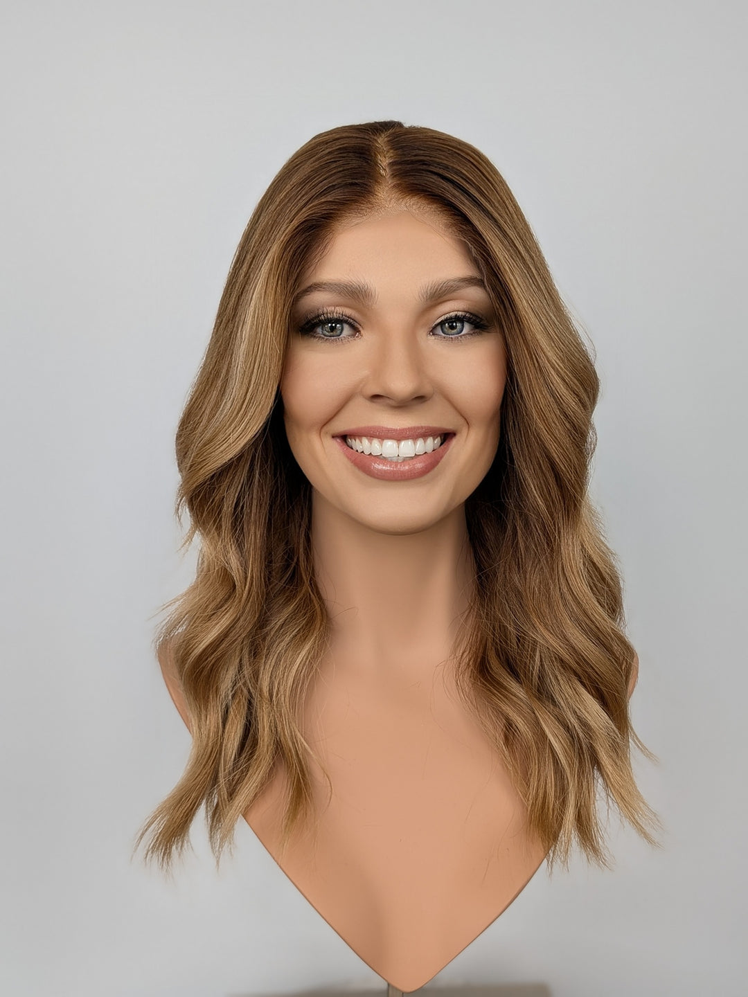 18" Pre-Loved Lace Top Wig - Blonde (M)