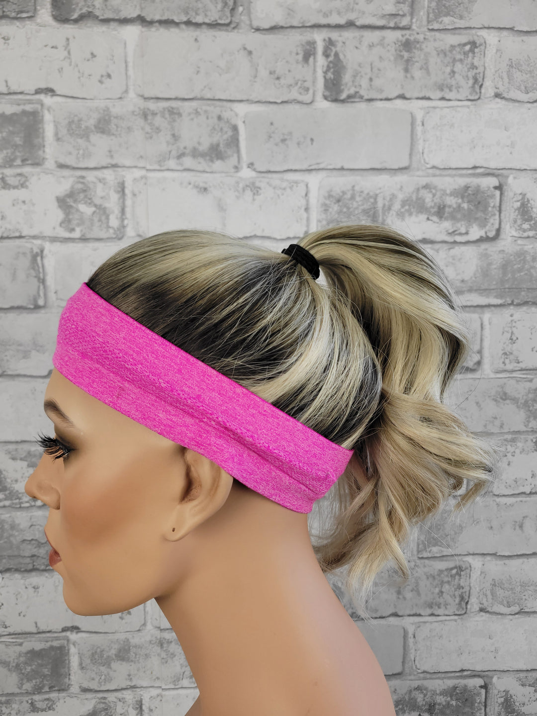 20" NEW Sport Pony Wig - Sun-Warmed Blonde (M)