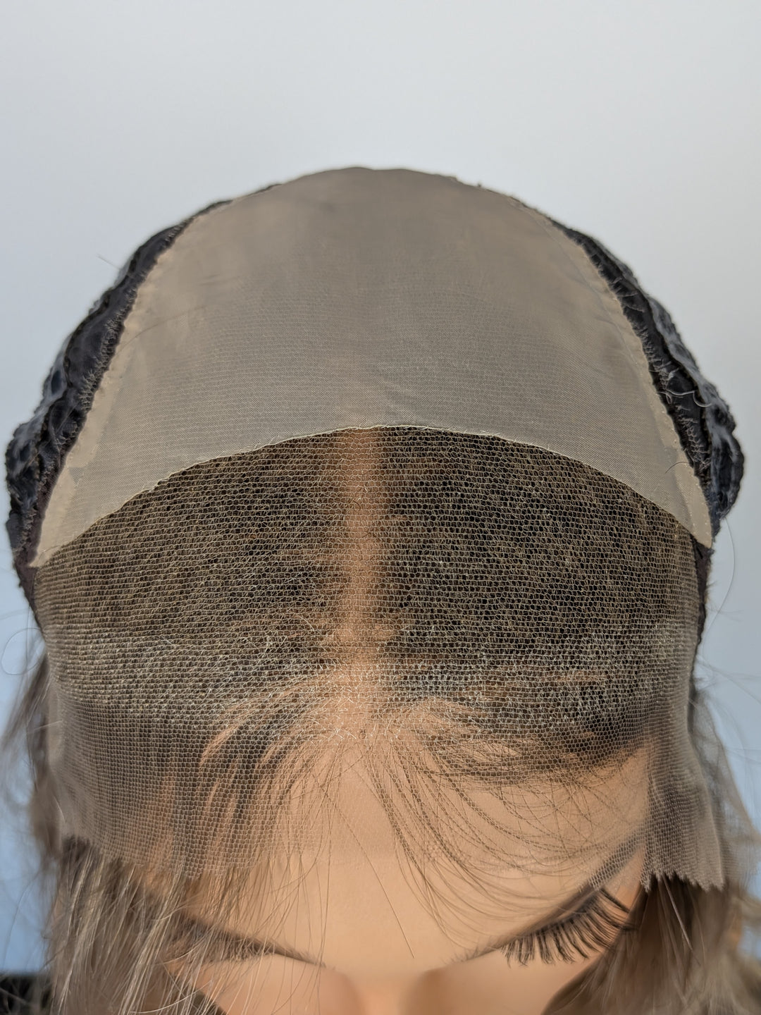 18" Lux Lace Wig - Sandy Oak Blonde (M)