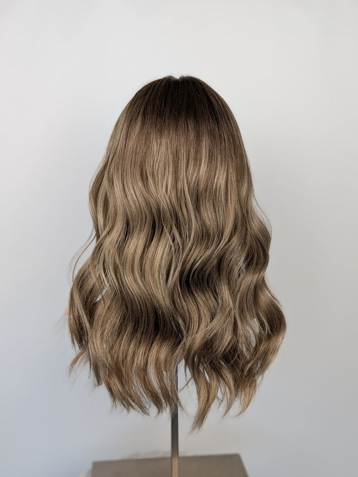 18" Lux Lace Wig - Sandy Oak Blonde (M)