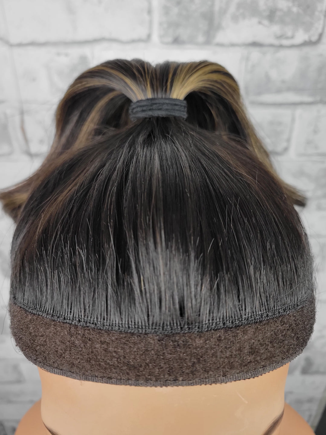 20" NEW Sport Pony Wig - Night Sky (L)