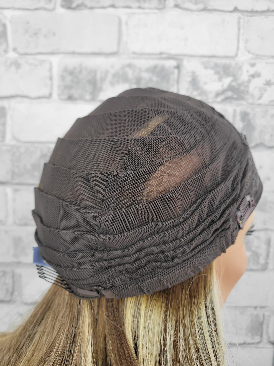 18" Sport Pony Wig - Orla (L)