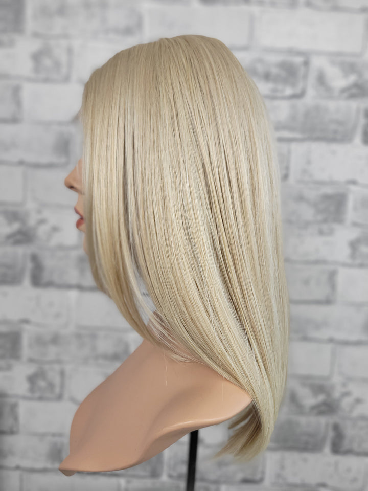 17" Synthetic Lace Top Wig (S/M) - LGBLO04/25-4