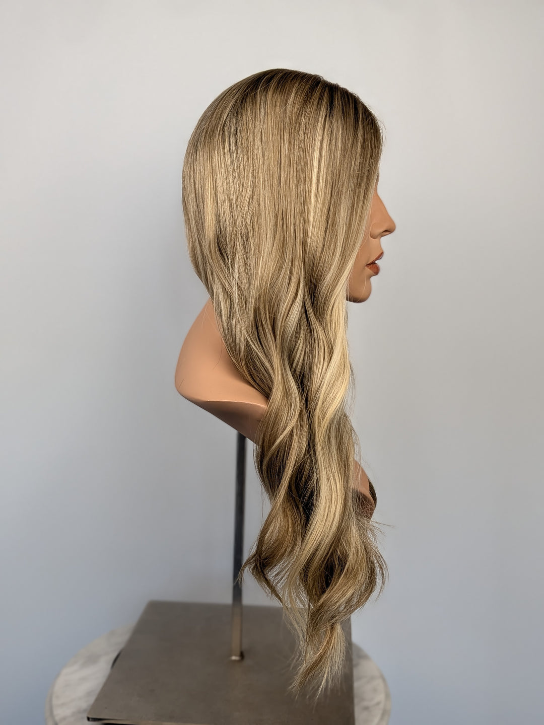 24" Lux Lace Wig - Golden Oak (XS)