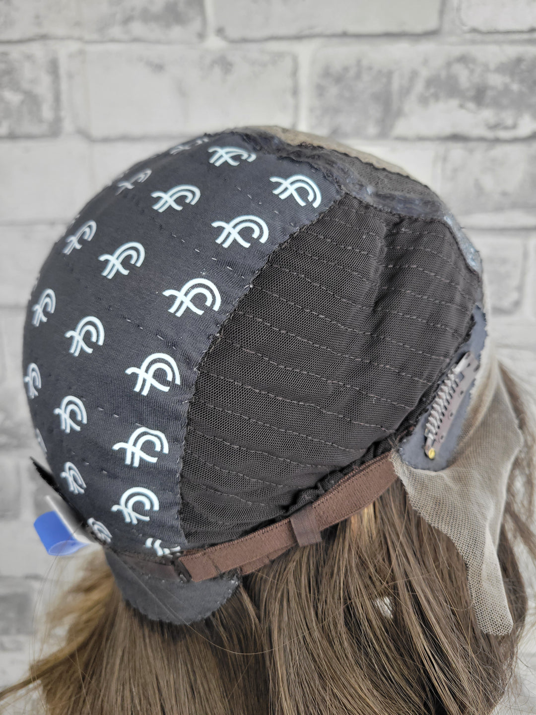 15" Lux Lace Wig - Driftwood Bronde (S)