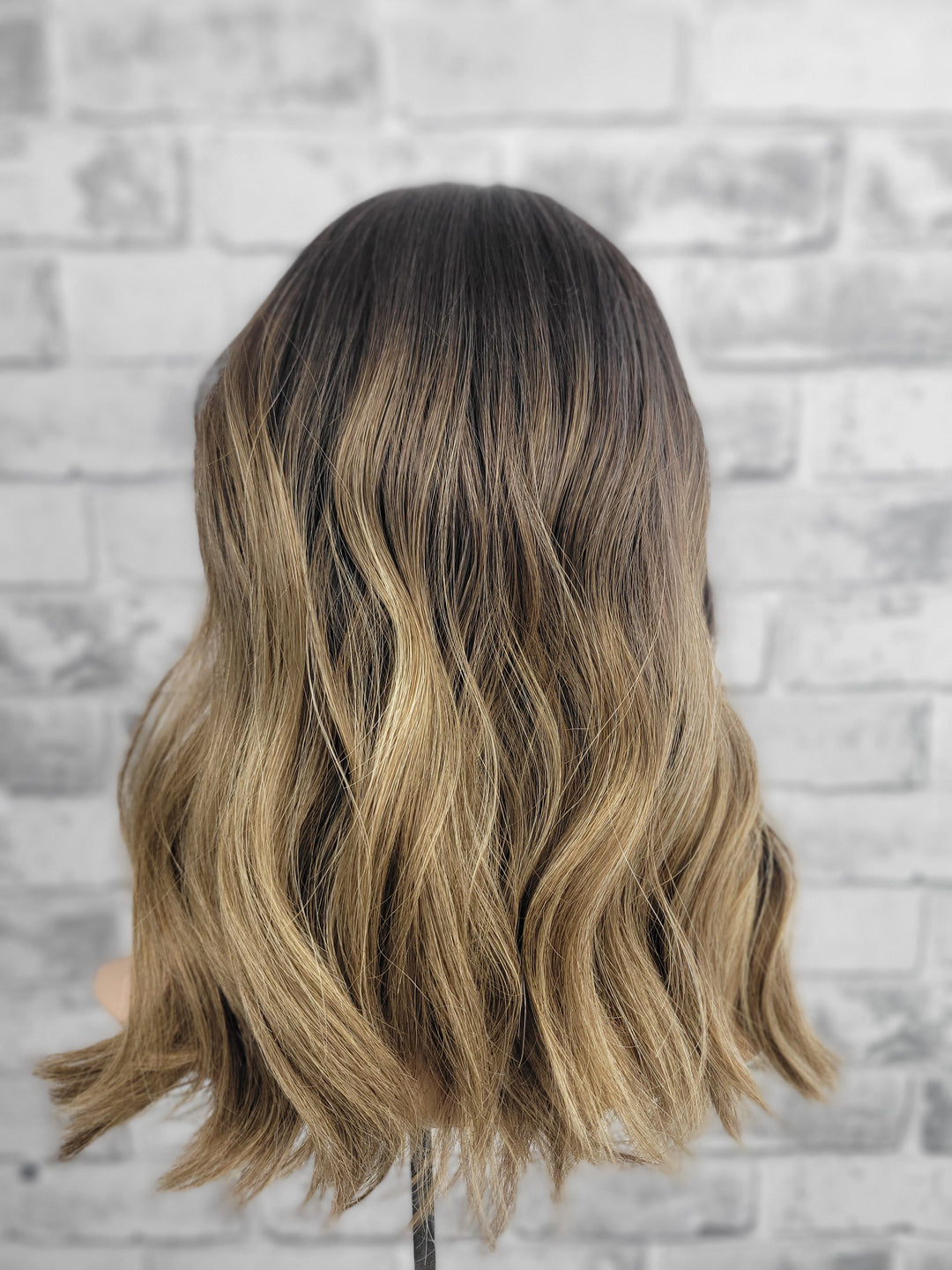 15" Lux Lace Wig - Driftwood Bronde (S)