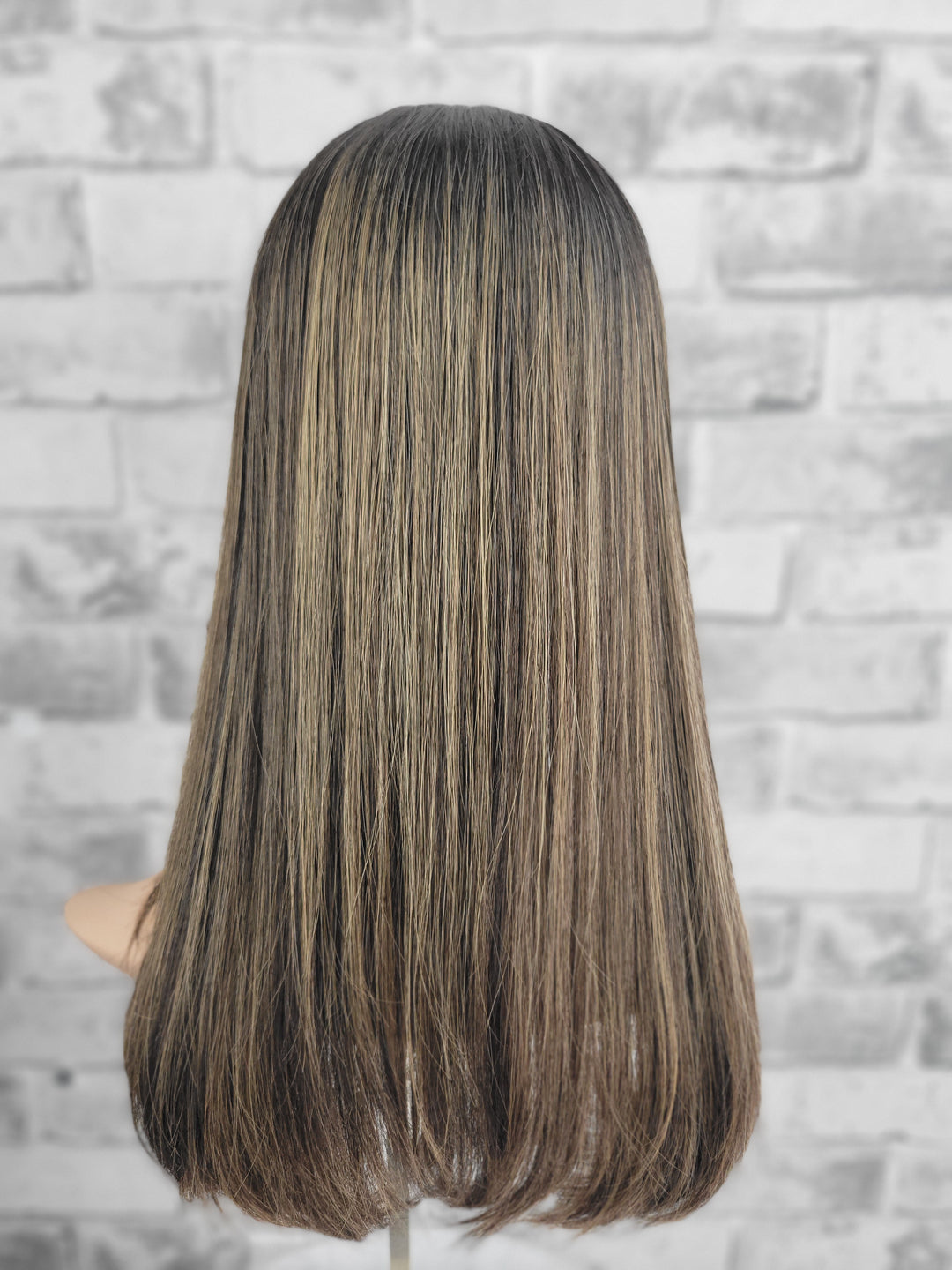 18" Closed Lace Topper - Iced Truffle  (8x8)