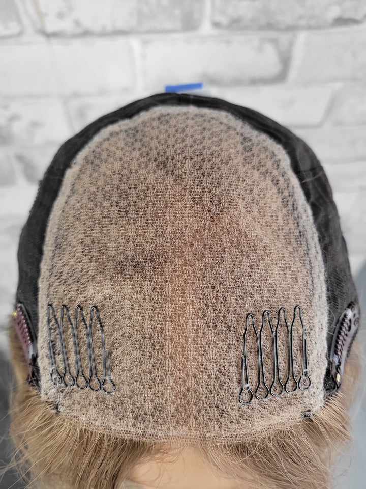 18" Closed Lace Topper - Hay Bale Beige (8x8)