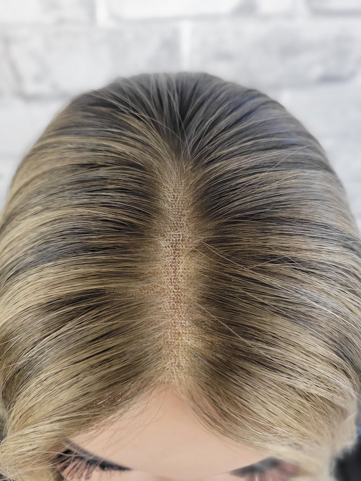 18" Closed Lace Topper - Suede Blonde (8x8)