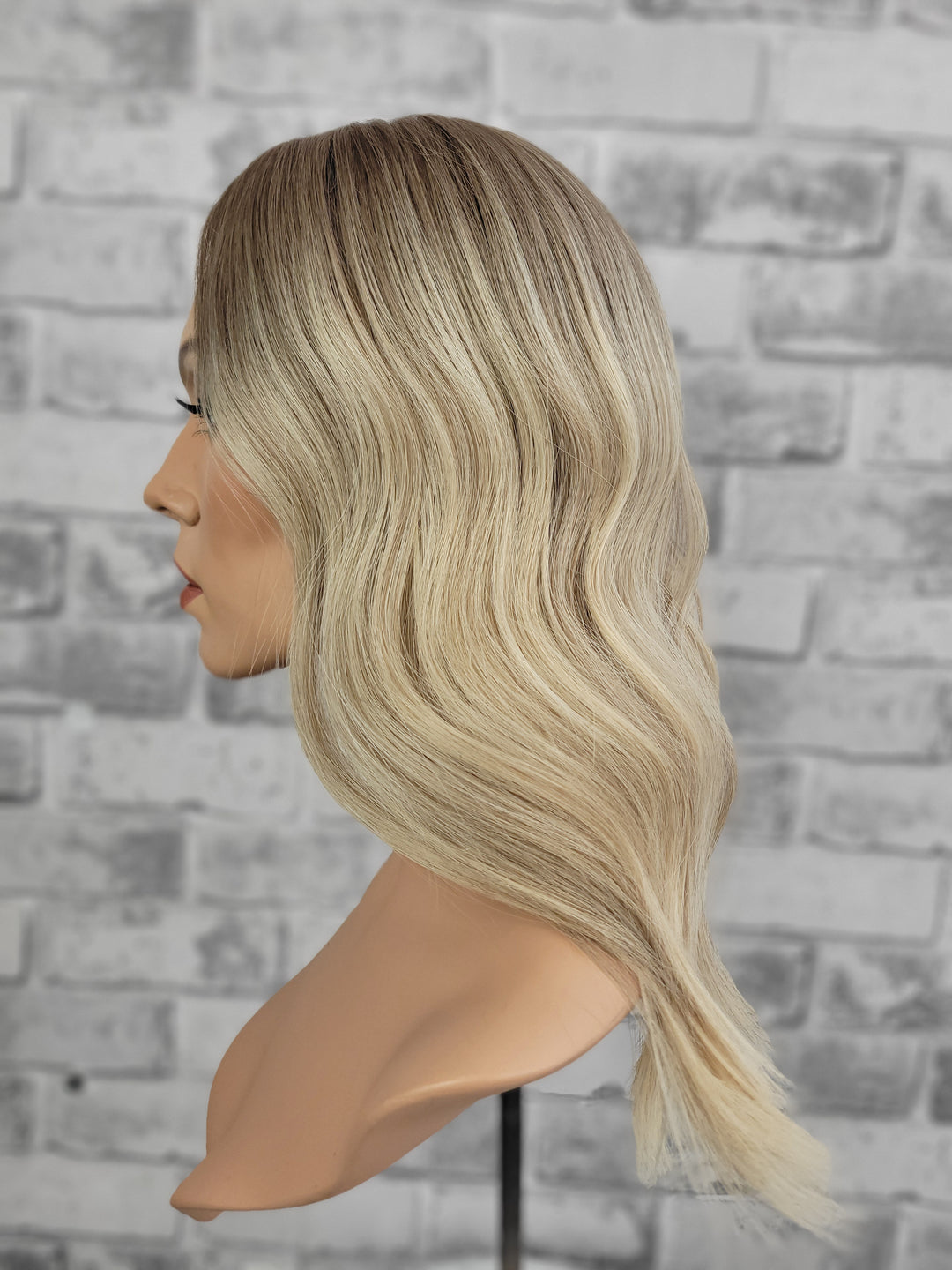 18" Closed Lace Topper - Hay Bale Beige (8x8)