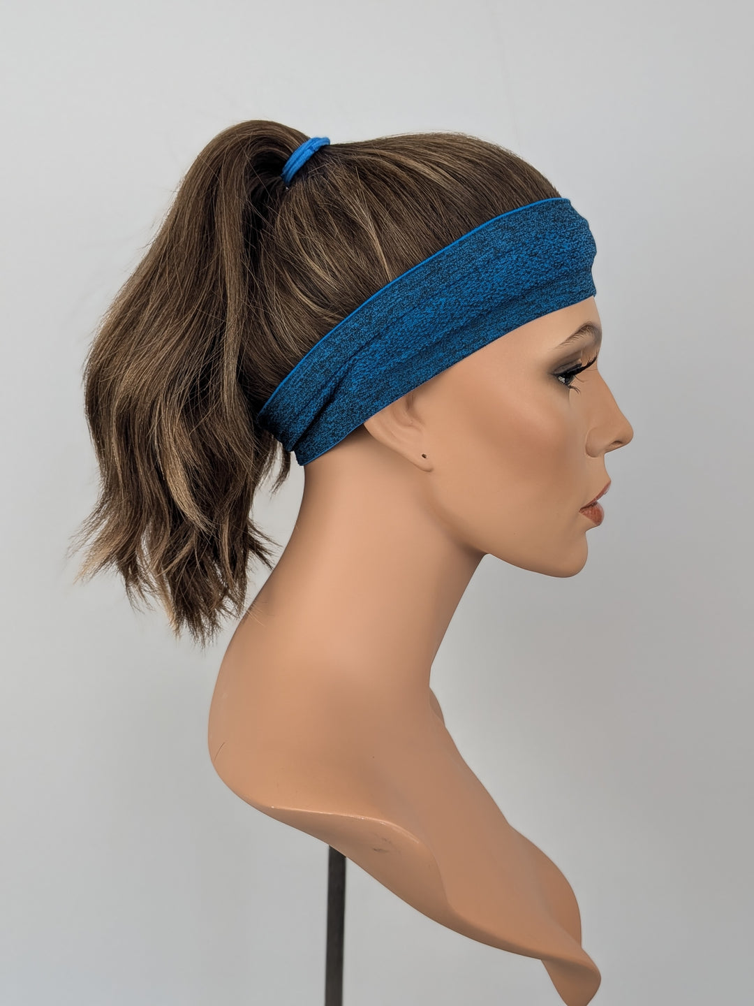 20" NEW Sport Pony Wig - Latte (L)
