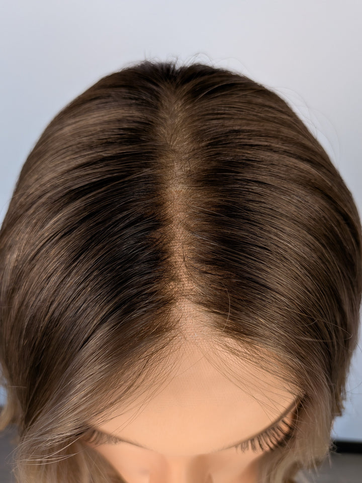 18" Lux Lace Wig - Sandy Oak Blonde (M)